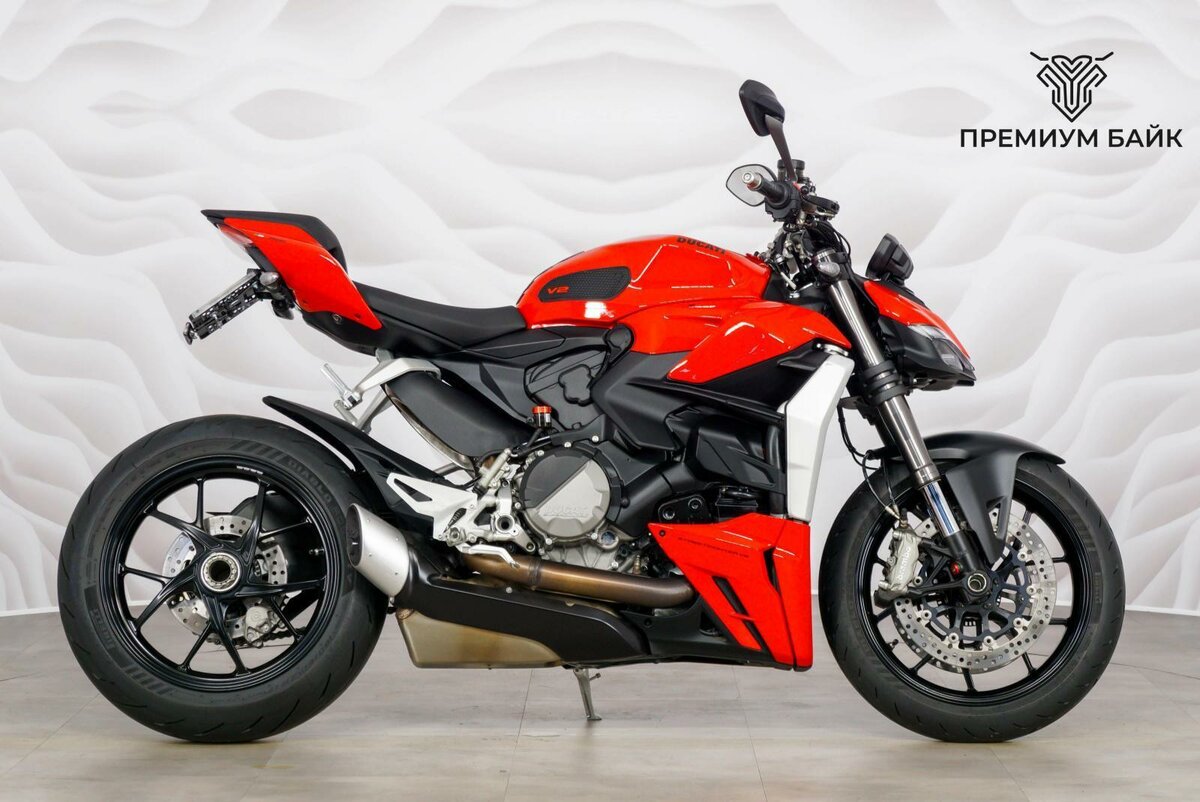 Ducati Streetfighter V2