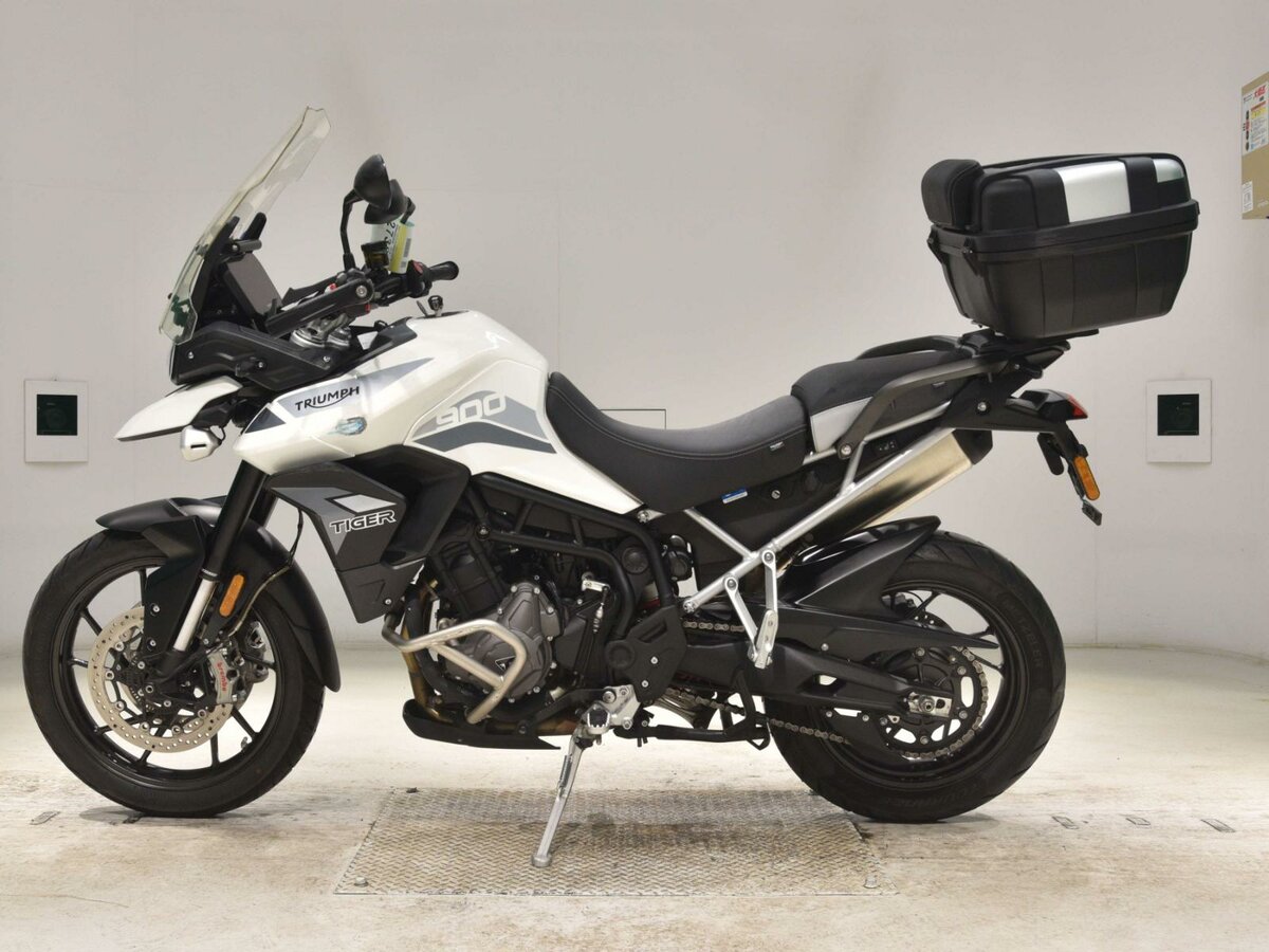 Triumph Tiger 900