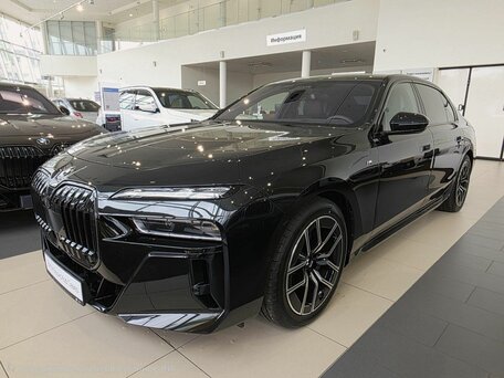 BMW 7 серии VII (G70)
