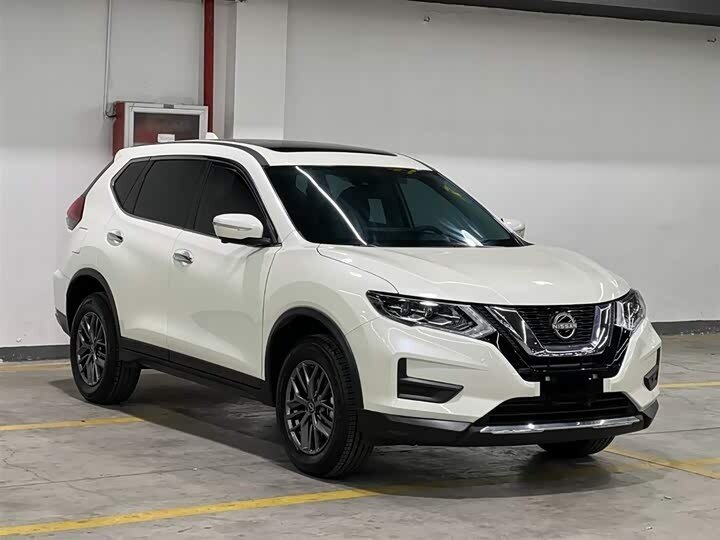 Открыть фотографии: Nissan X-Trail III Рестайлинг 2