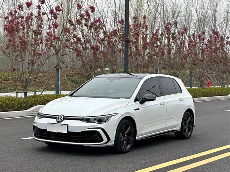 Volkswagen Golf VIII