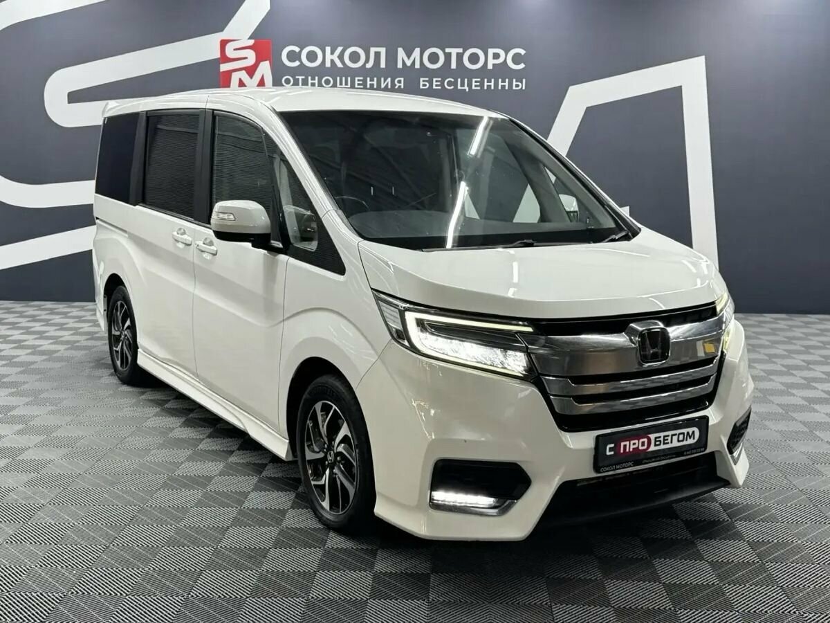Honda Stepwgn Spada V Рестайлинг