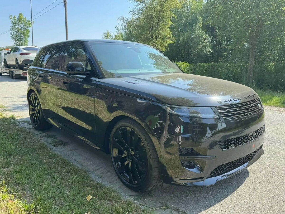 Открыть фотографии: Land Rover Range Rover Sport III