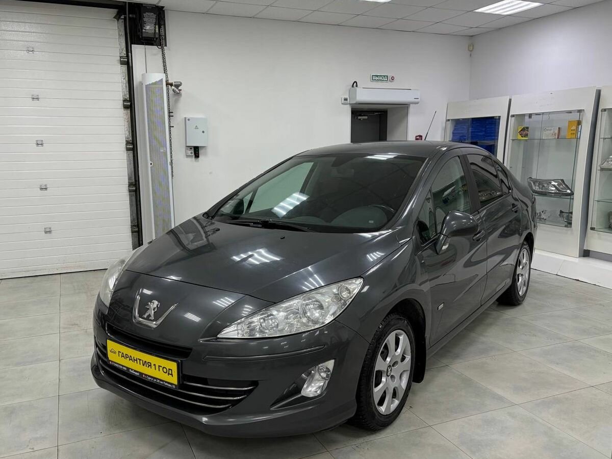 Peugeot 408 I