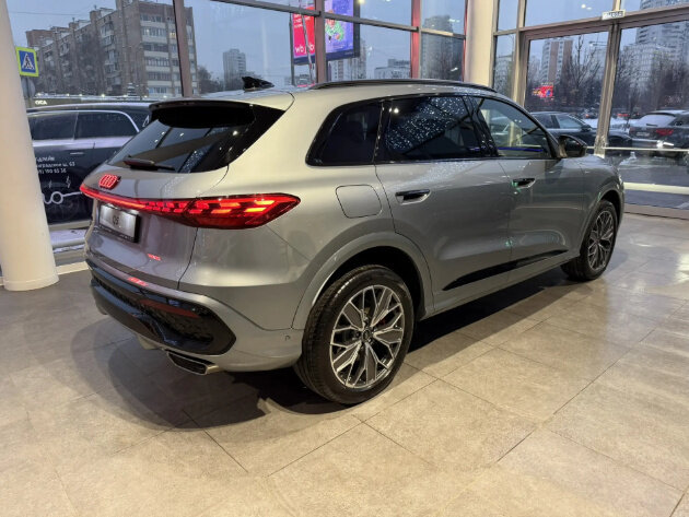 Открыть фотографии: Audi Q5 III (GU)