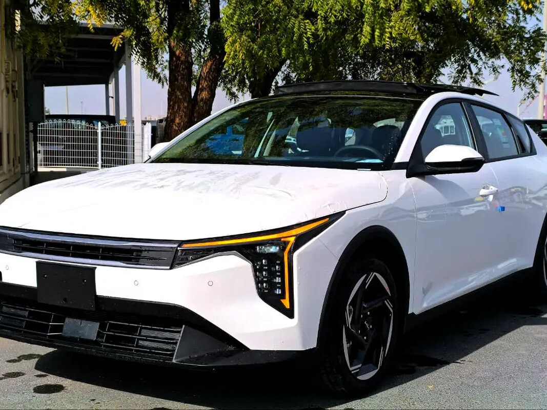 Kia K4