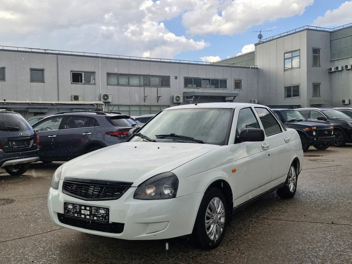 Открыть фотографии: Lada (ВАЗ) Priora I Рестайлинг