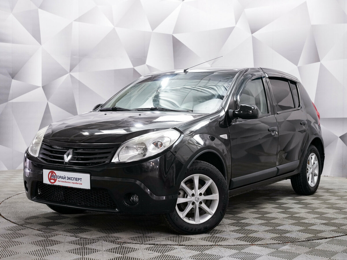 Открыть фотографии: Renault Sandero I