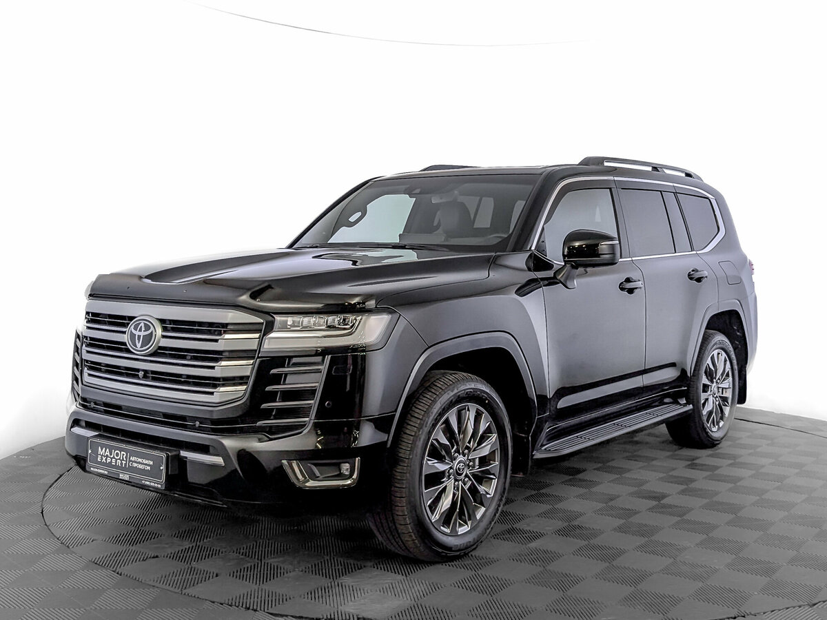 Открыть фотографии: Toyota Land Cruiser 300 Series