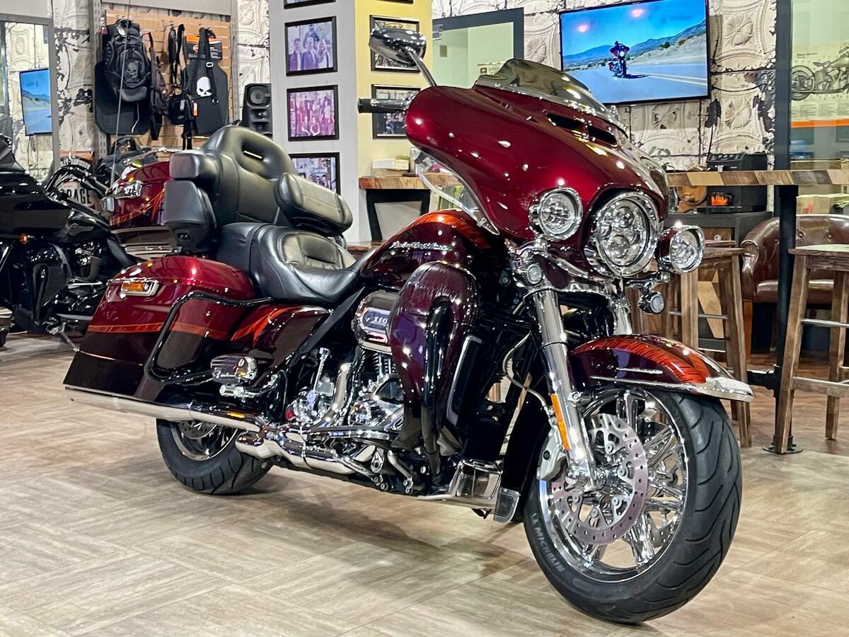 Harley-Davidson CVO Street Glide