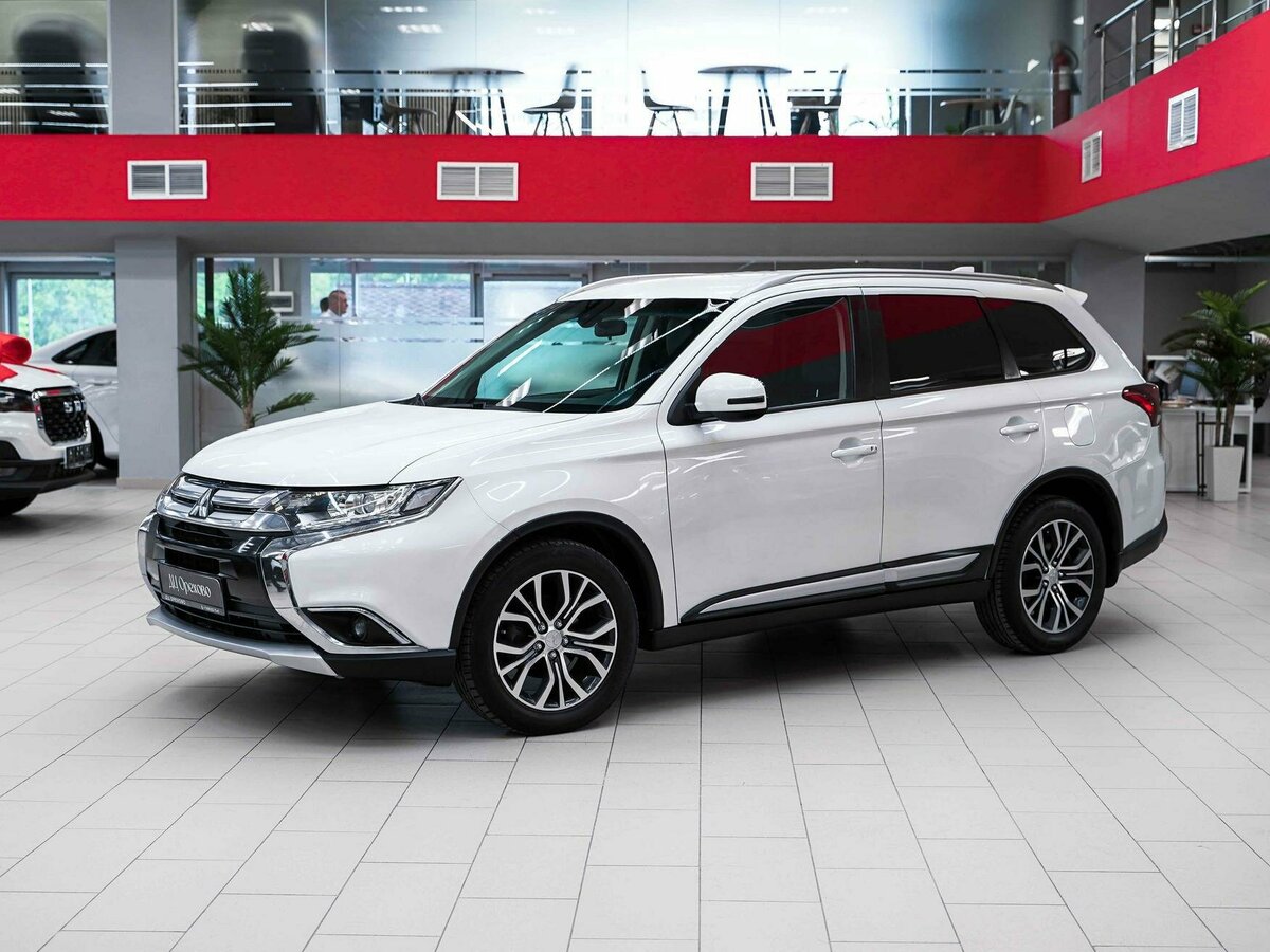 Открыть фотографии: Mitsubishi Outlander III Рестайлинг 2