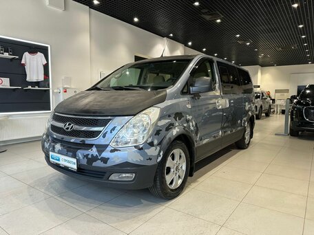 Hyundai Grand Starex I