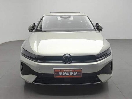 Volkswagen Sagitar IV