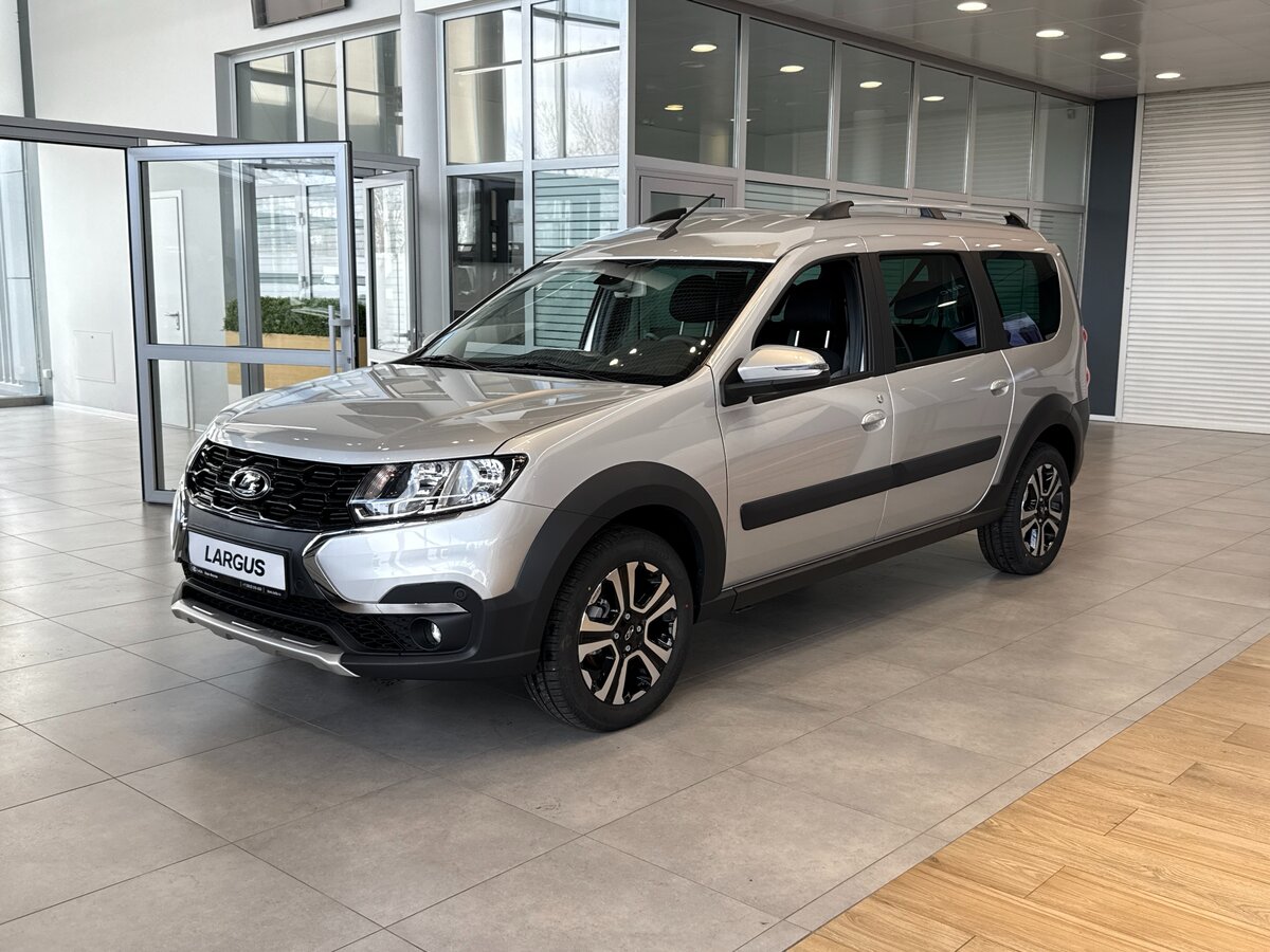 Открыть фотографии: Lada (ВАЗ) Largus I Рестайлинг