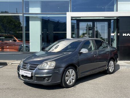 Volkswagen Jetta V