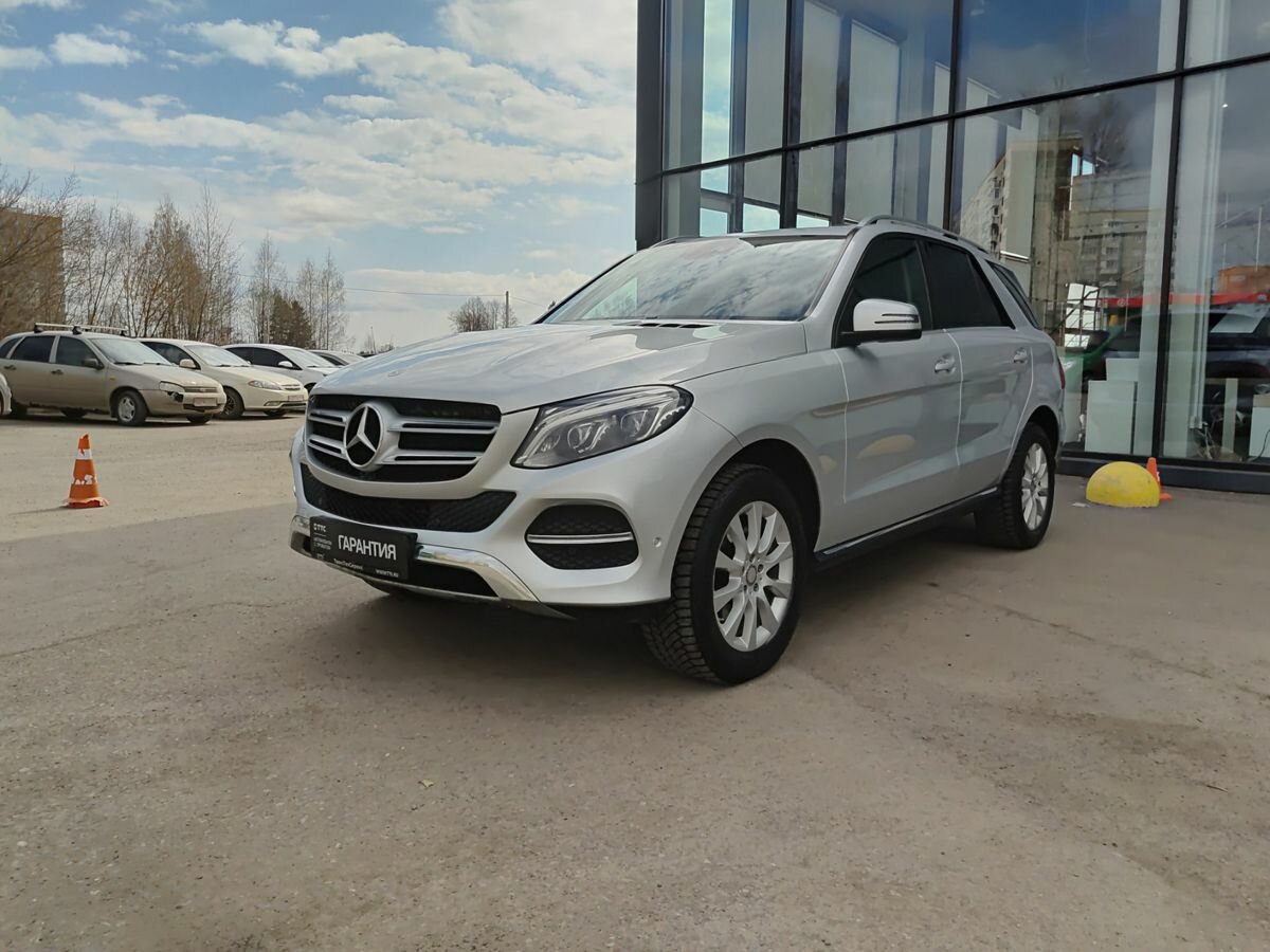 Mercedes-Benz GLE 300 I (W166)