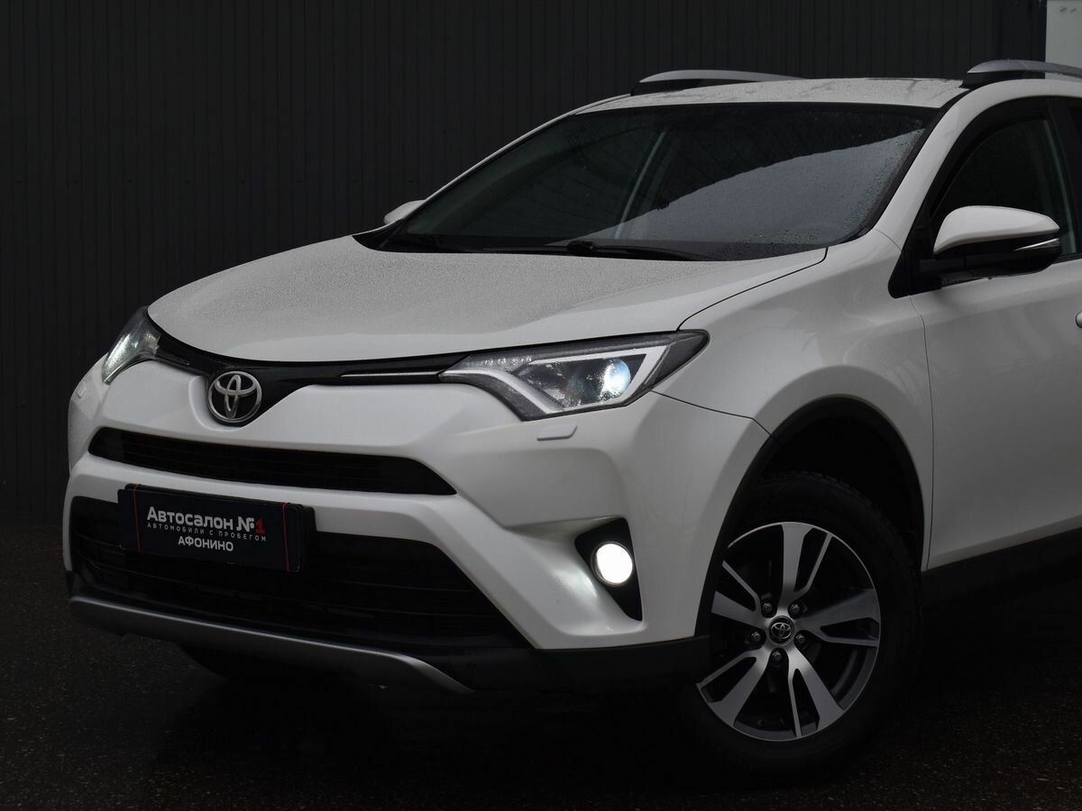 Toyota RAV4 IV (XA40) Рестайлинг