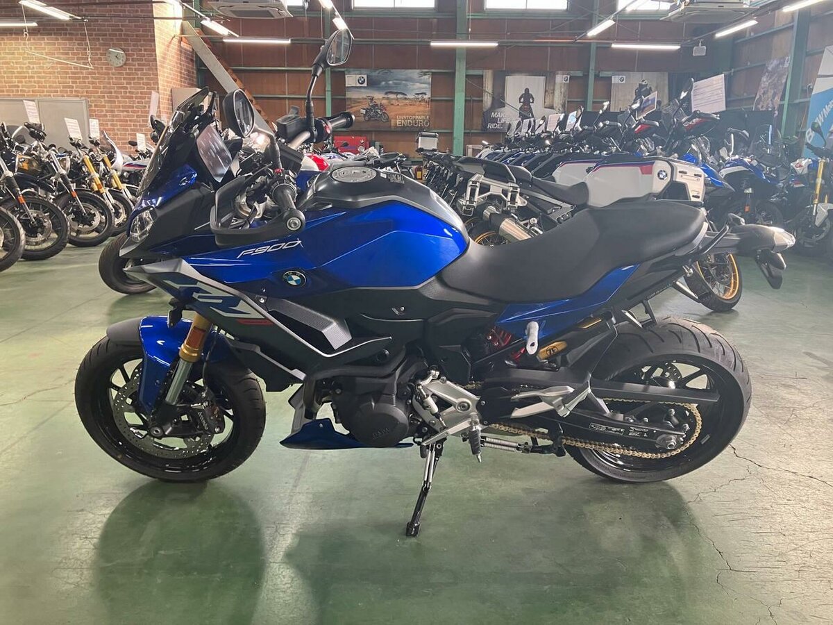 BMW F 900 XR