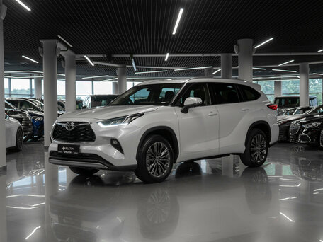 Toyota Highlander IV (XU70)