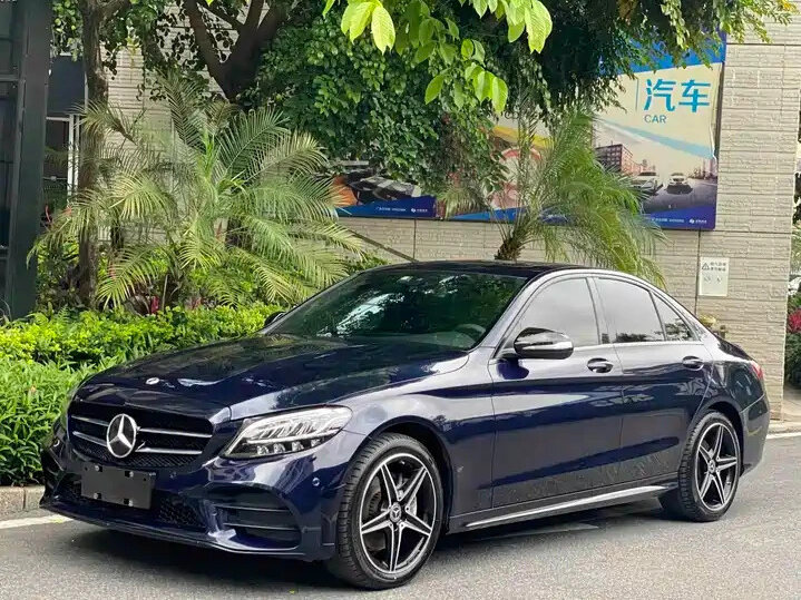 Открыть фотографии: Mercedes-Benz C-Класс IV (W205) Рестайлинг