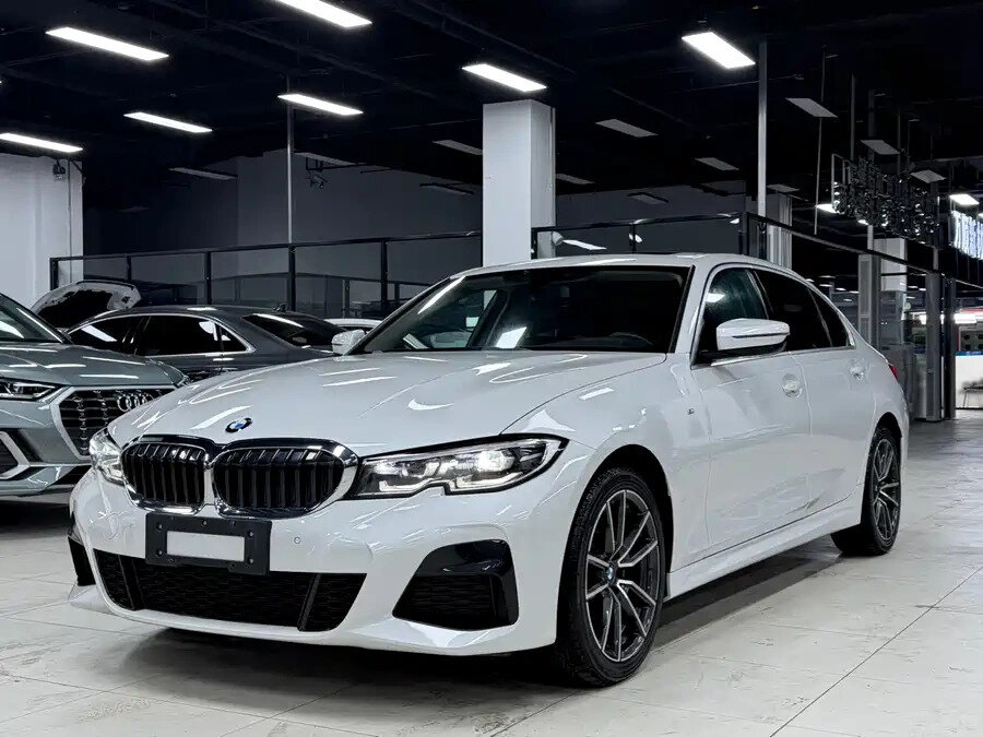 Открыть фотографии: BMW 3 серии VII (G2x)
