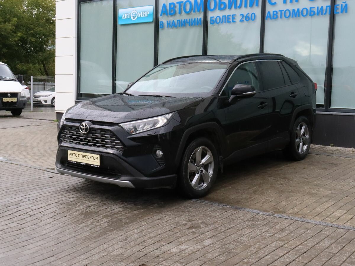 Открыть фотографии: Toyota RAV4 V (XA50)