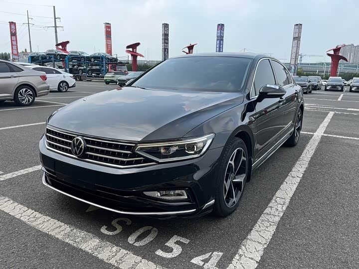 Открыть фотографии: Volkswagen Magotan B8 Рестайлинг