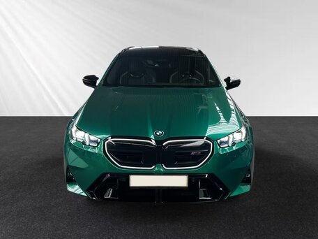 BMW M5 VII (G90)