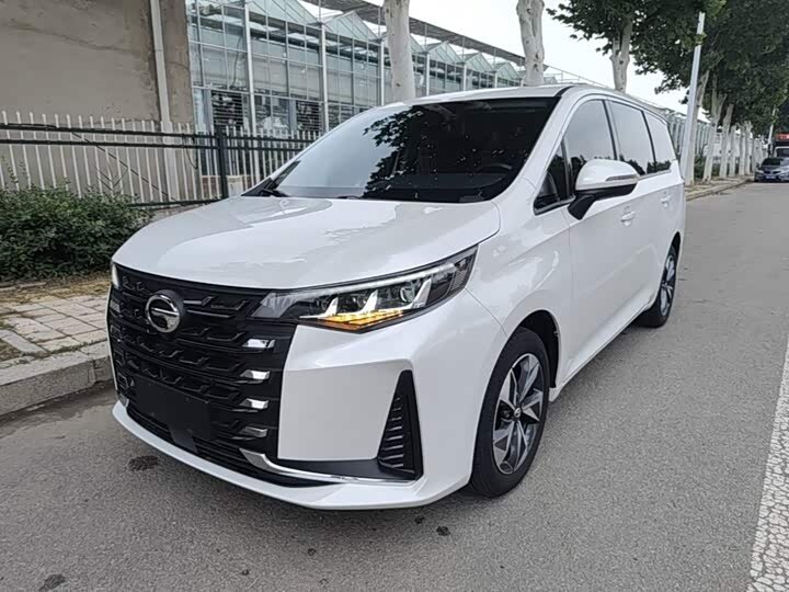 Открыть фотографии: GAC Trumpchi M6 Pro