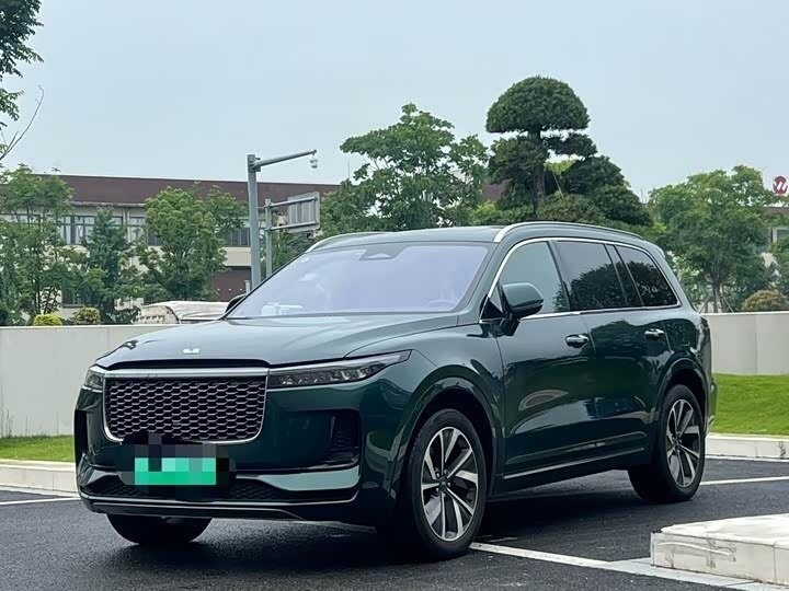 Открыть фотографии: Li Auto (Lixiang) One I Рестайлинг