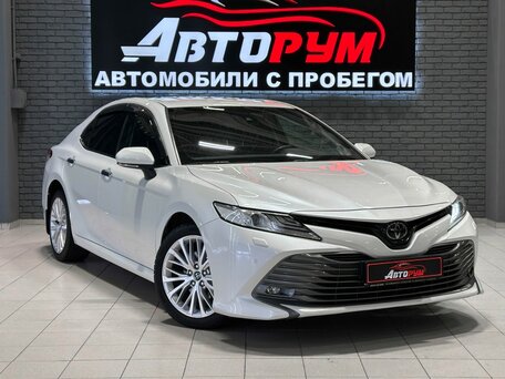 Toyota Camry VIII (XV70)
