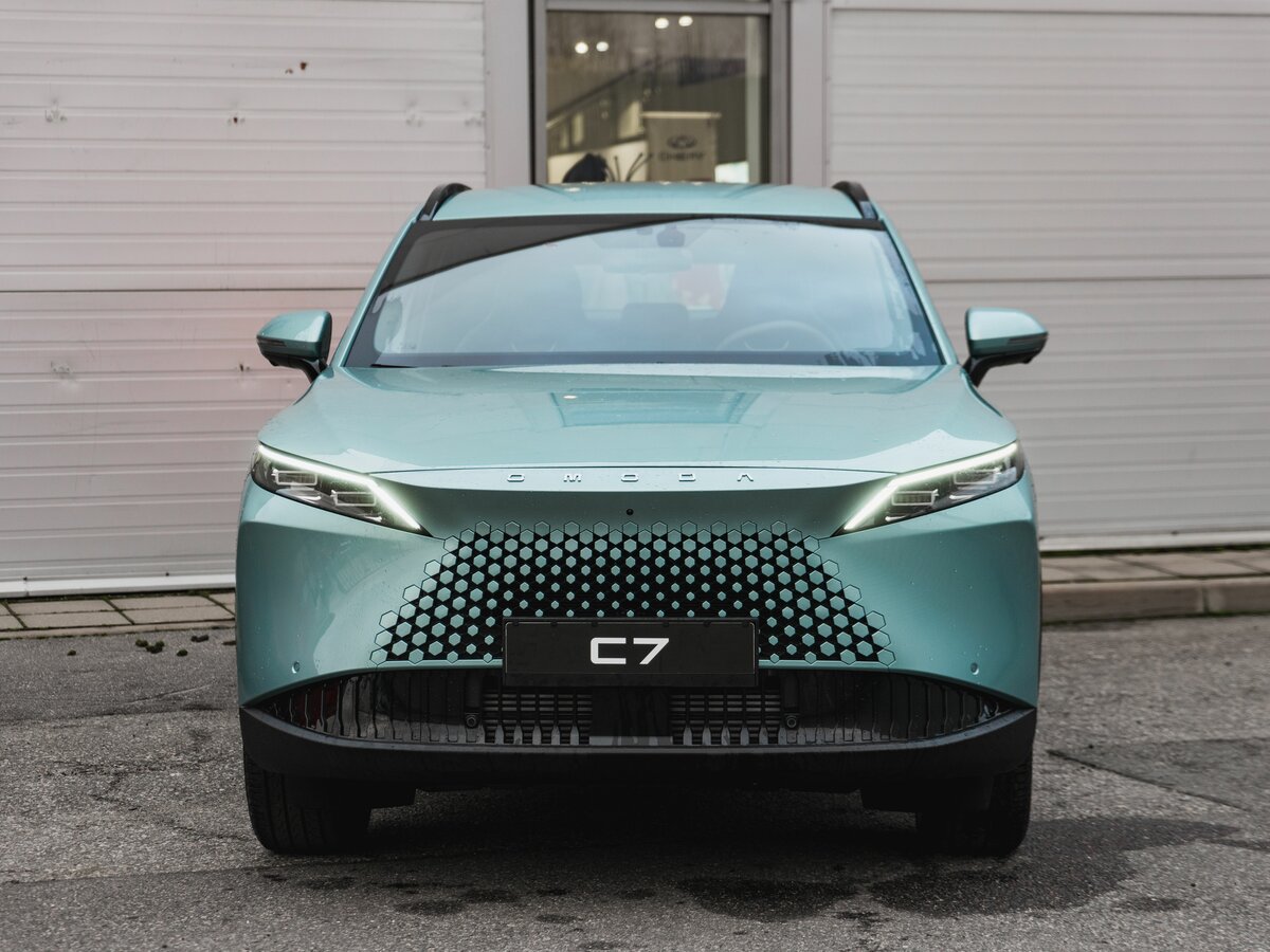 Открыть фотографии: Omoda C7