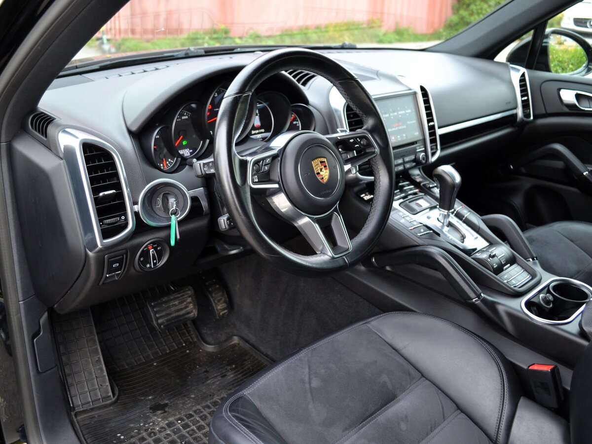 PORSCHE CAYENNE - фото 9