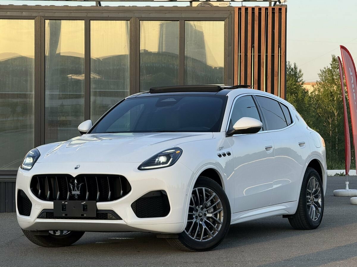 Открыть фотографии: Maserati Grecale