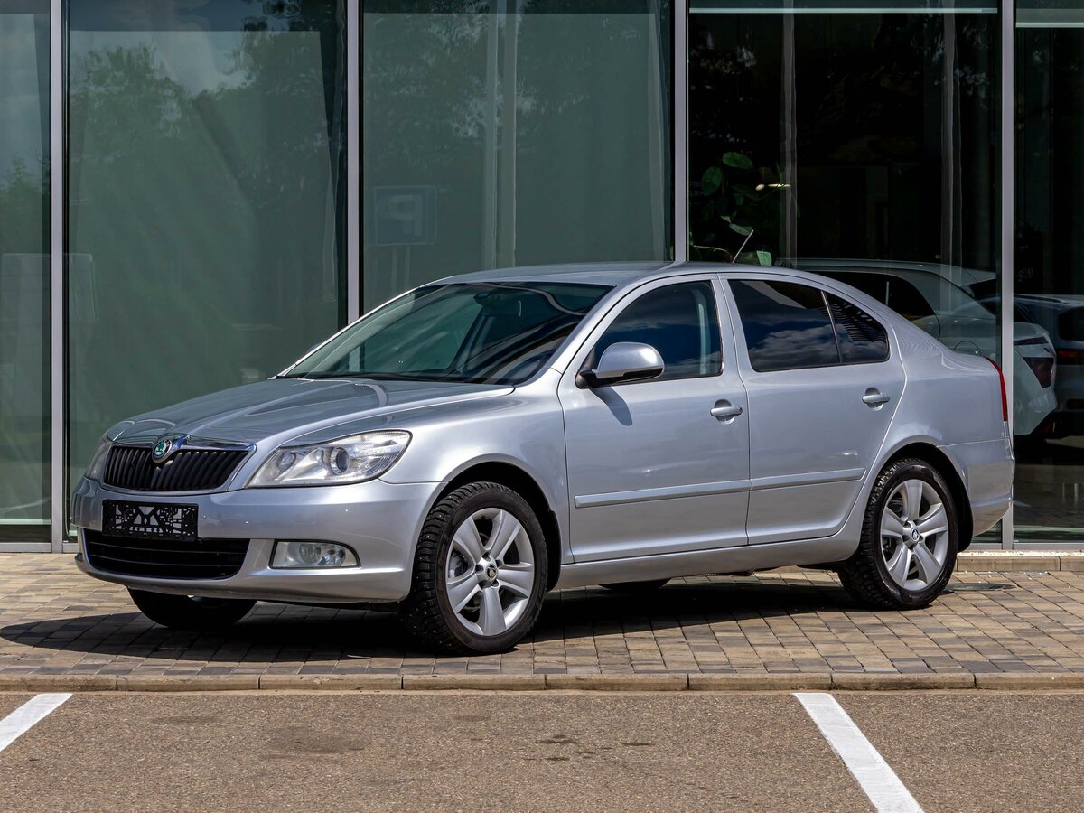 Открыть фотографии: Skoda Octavia II (A5) Рестайлинг