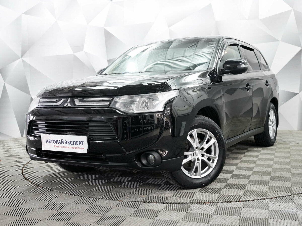 Открыть фотографии: Mitsubishi Outlander III