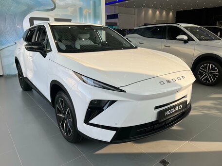 Omoda C5 II