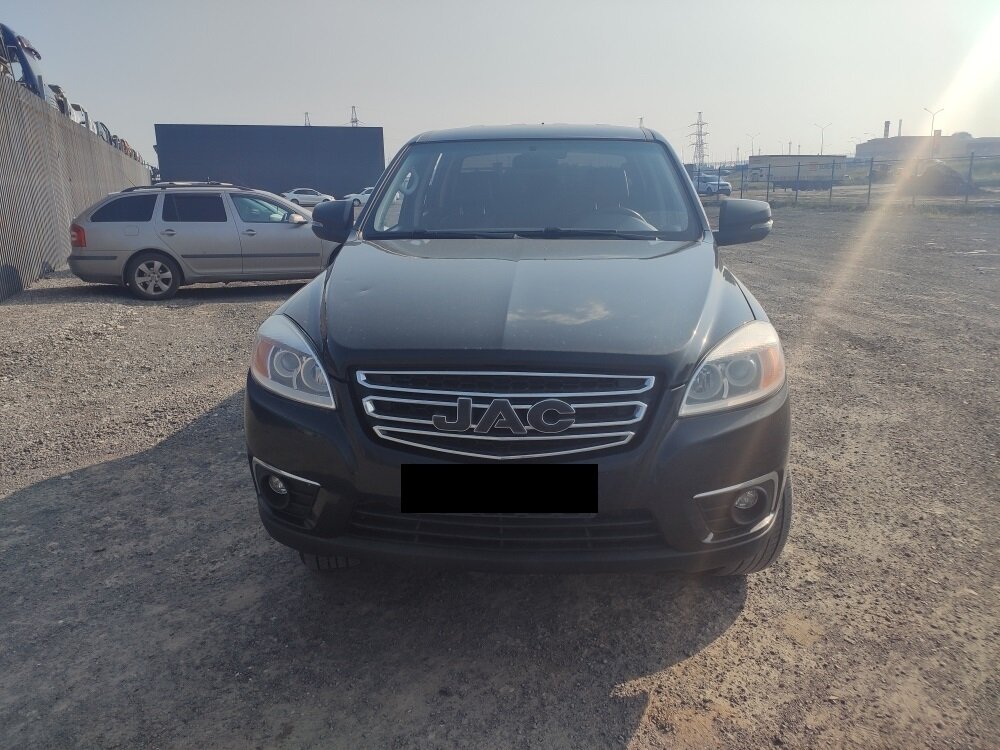 Открыть фотографии: JAC T6