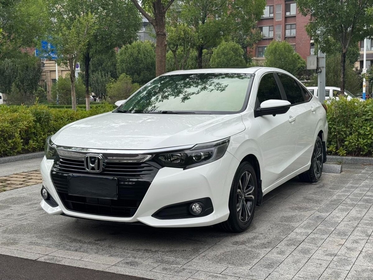 Открыть фотографии: Honda Crider II Рестайлинг