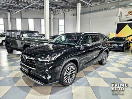 Toyota Highlander IV (XU70)