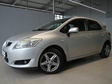 Toyota Auris I