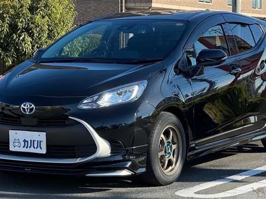 Открыть фотографии: Toyota Aqua II