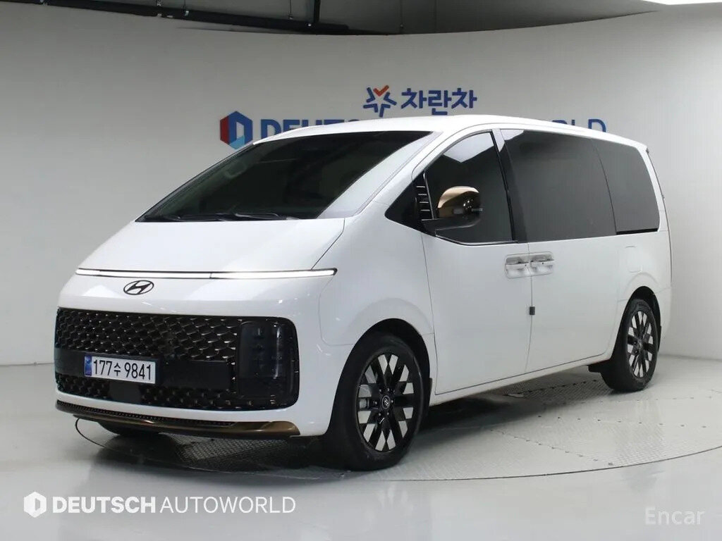 Открыть фотографии: Hyundai Staria I