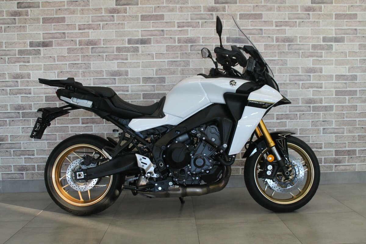 Yamaha MT-09 Tracer (FJ-09)