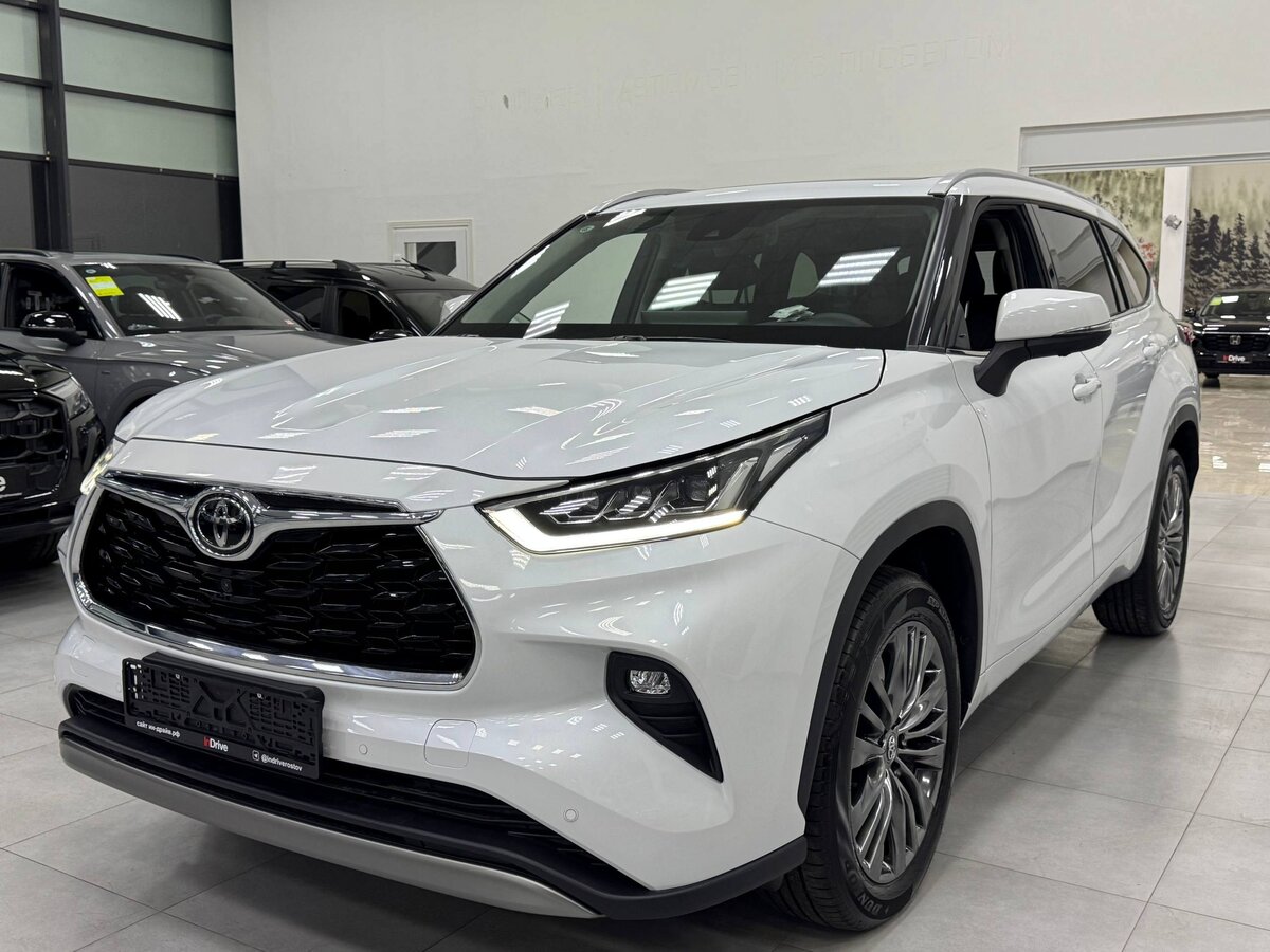 Toyota Highlander IV (XU70)