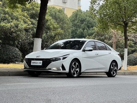 Hyundai Elantra VII (CN7)