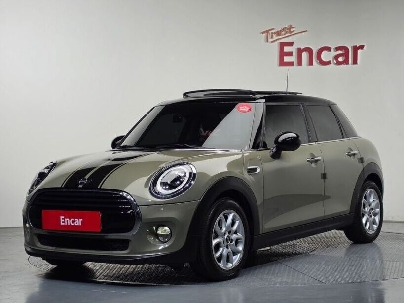 Открыть фотографии: Mini Cabrio III Рестайлинг