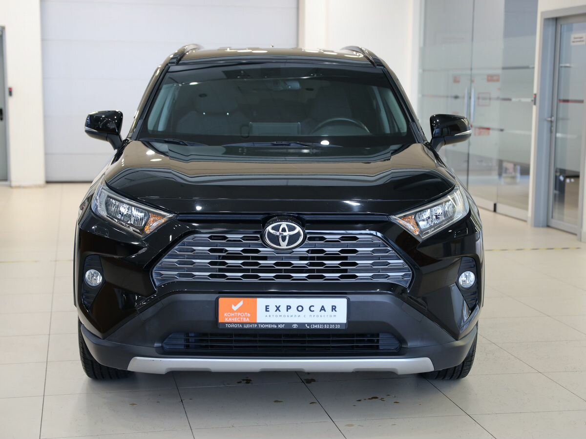 Открыть фотографии: Toyota RAV4 V (XA50)