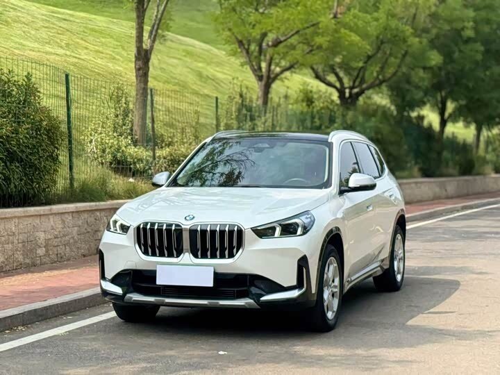 Открыть фотографии: BMW X1 III (U11/U12)