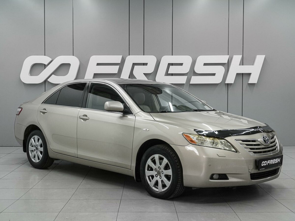Открыть фотографии: Toyota Camry VI (XV40)